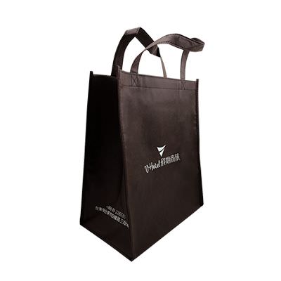18 BAG 環保袋，國內外五星級飯店認可的專業品質，量身訂製尺寸，客製化 LOGO，各種環保袋、不織布手提袋、宣傳購物袋、收納袋、禮品包裝袋、活動贈品袋、保溫袋、覆膜袋、保冷袋、無紡袋、帆布袋、棉布袋、福袋、束口袋、備品袋、防塵袋